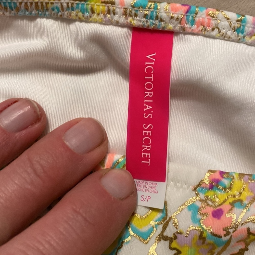 Victorias Secret side tie Paisley bottom🏖 - Picture 3 of 4